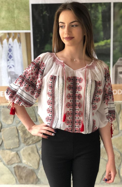 IE Tradițională de Breaza, model Crestele de Breaza IE Tradițională de Breaza, model Crestele de Breaza