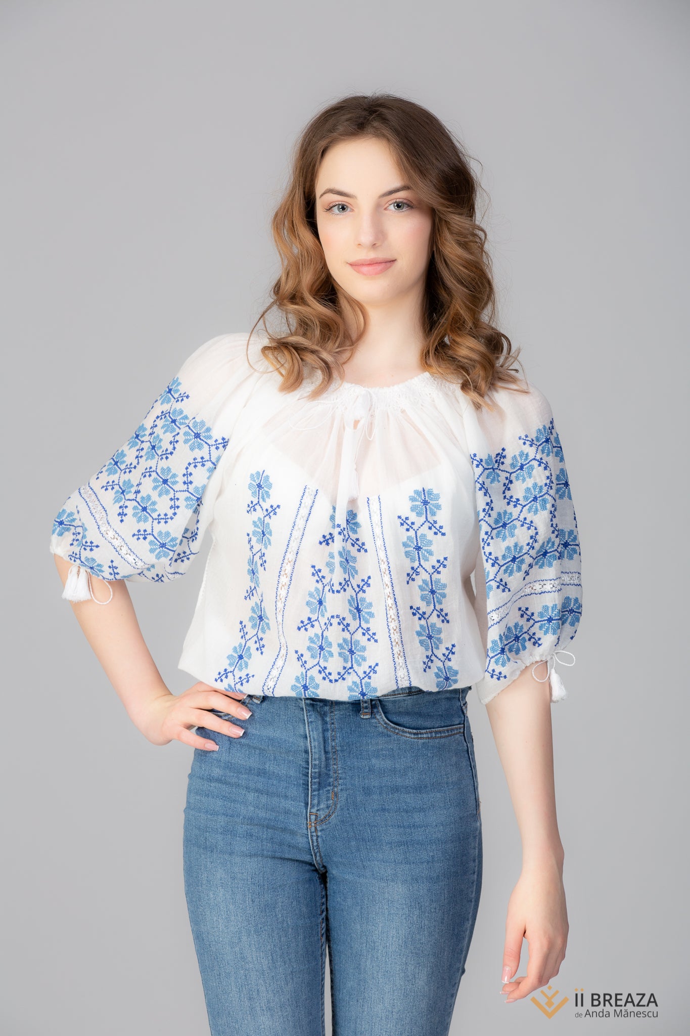 IE Tradițională de Breaza, model Floare de Măr IE Tradițională de Breaza, model Floare de Măr