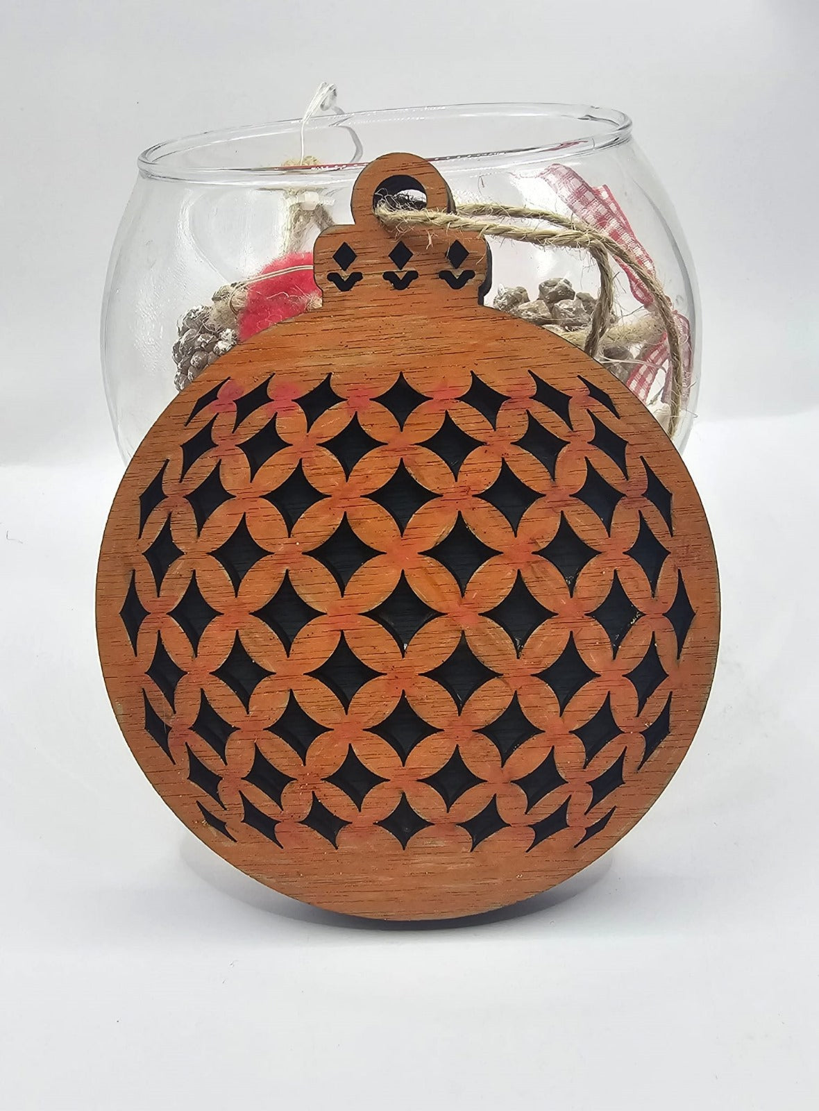 Decorațiuni/ Ornamente/ Globuri de lemn, pentru bradul de Crăciun Decorațiuni/ Ornamente/ Globuri de lemn, pentru bradul de Crăciun