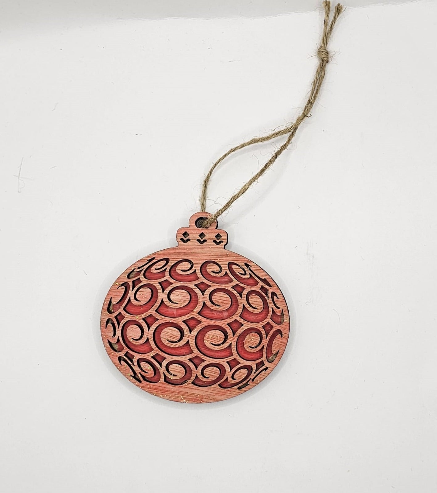 Decorațiuni/ Ornamente/ Globuri de lemn, pentru bradul de Crăciun Decorațiuni/ Ornamente/ Globuri de lemn, pentru bradul de Crăciun