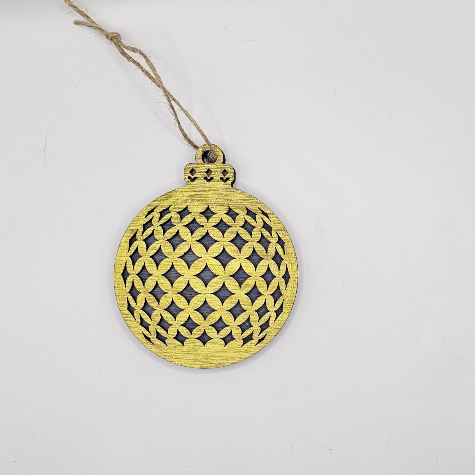 Decorațiuni/ Ornamente/ Globuri de lemn, pentru bradul de Crăciun Decorațiuni/ Ornamente/ Globuri de lemn, pentru bradul de Crăciun