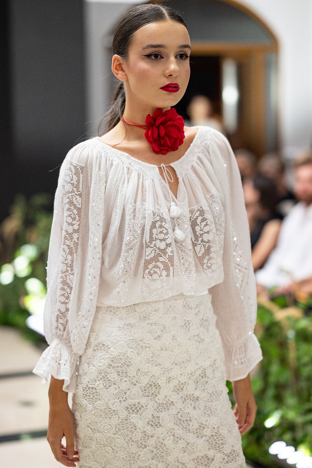 IE Tradițională de Breaza, model Filtire cu paiete IE Tradițională de Breaza, model Filtire cu paiete