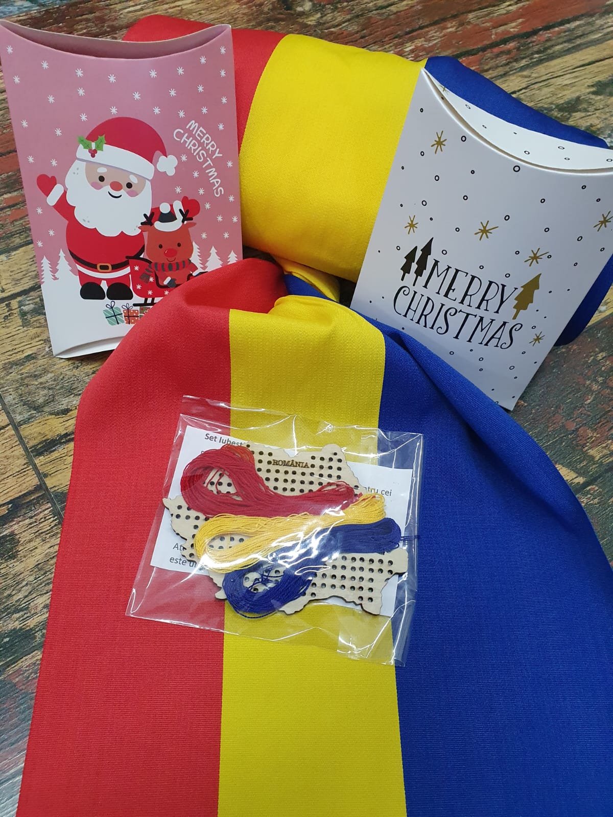 Kit cusătură Iubește România Kit cusătură Iubește România