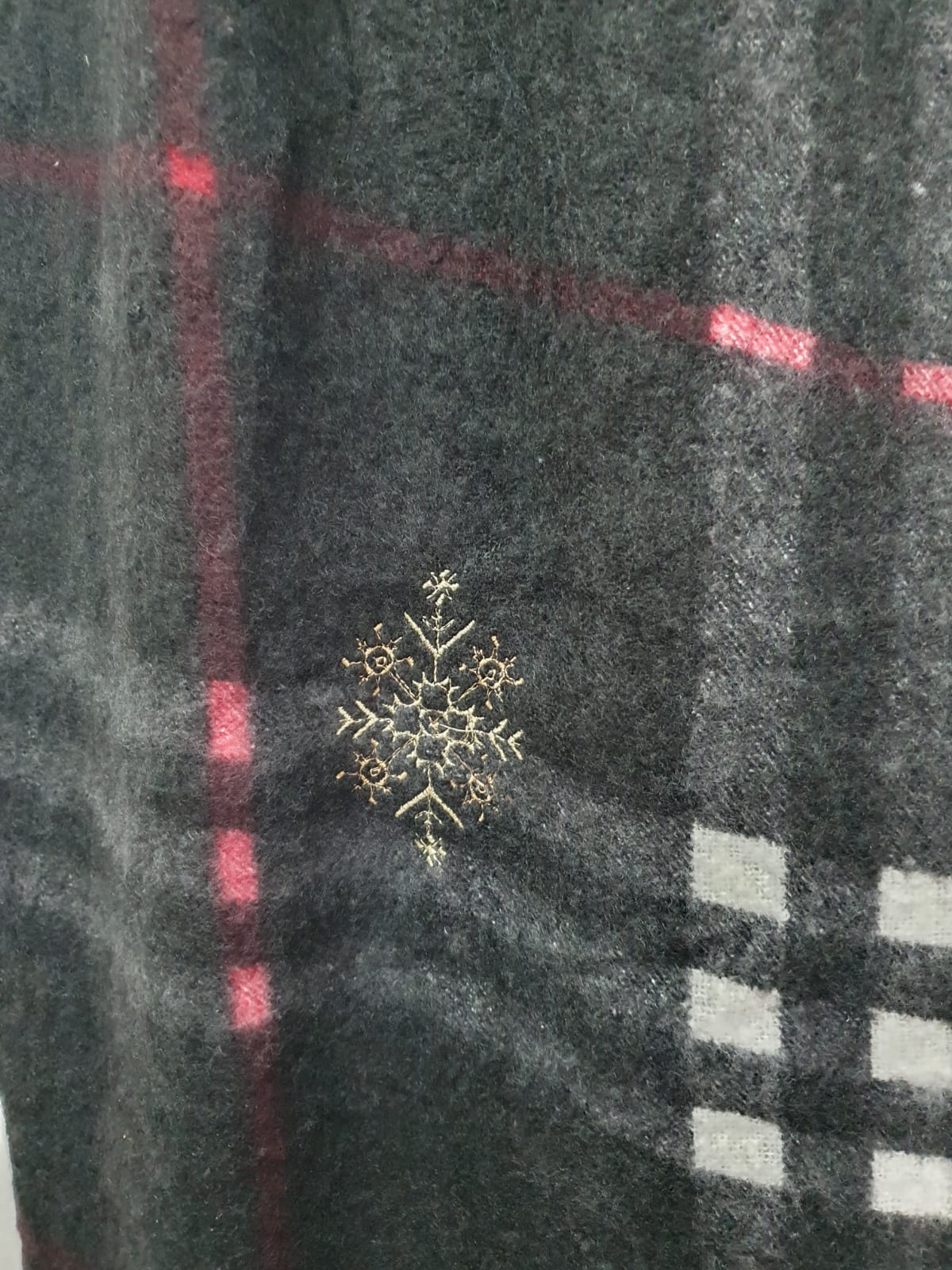 Șal călduros, în culori potrivite pentru bărbați Șal călduros, în culori potrivite pentru bărbați