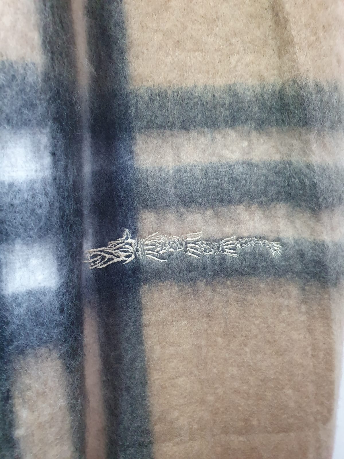 Șal călduros, în culori potrivite pentru bărbați Șal călduros, în culori potrivite pentru bărbați