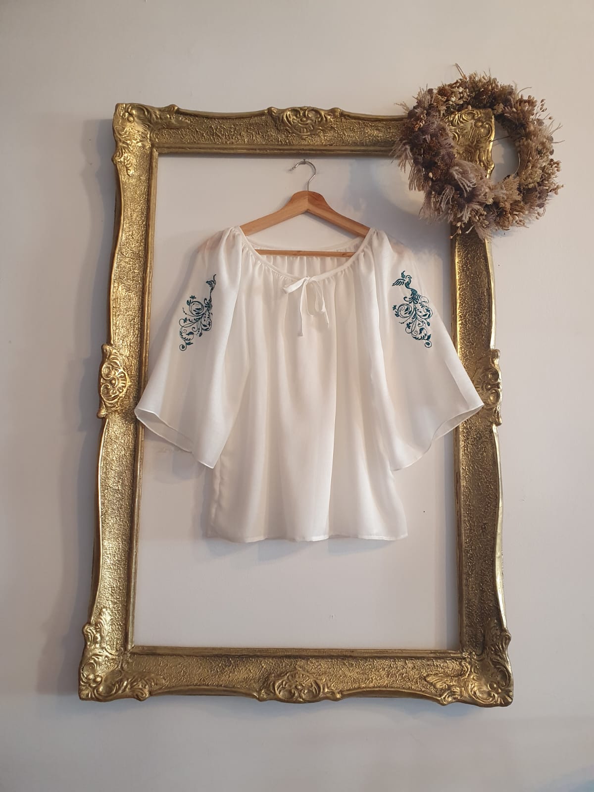 Bluză mânecă scurtă, model Phoenix Bluză mânecă scurtă, model Phoenix