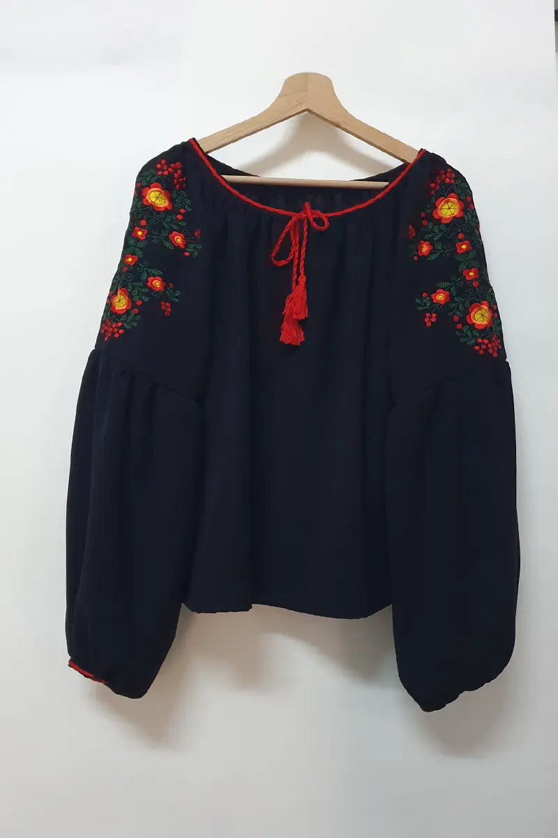 Bluza in spiritul traditiei - Soare Bluza in spiritul traditiei - Soare