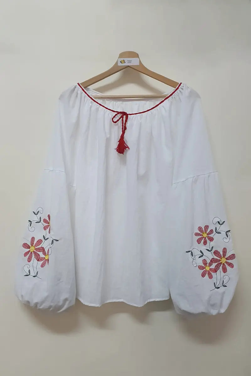 Bluza in spiritul traditiei - Margareta Bluza in spiritul traditiei - Margareta