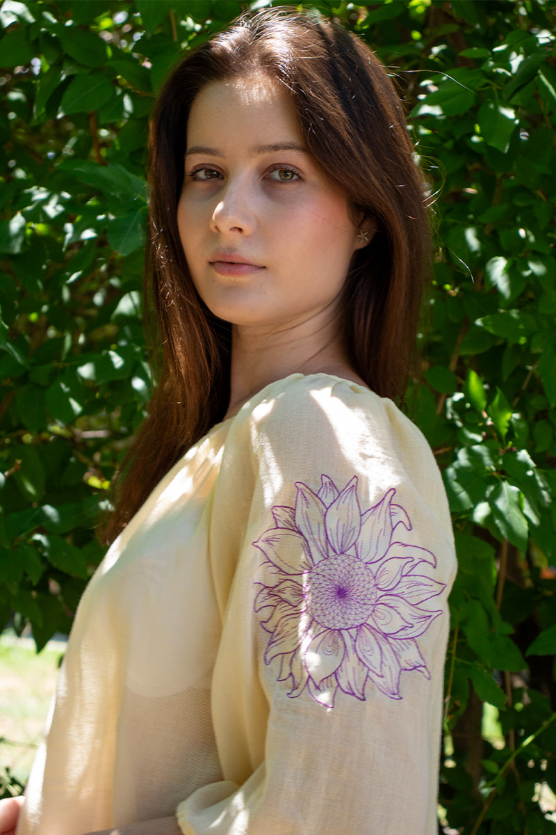 Colecția Culori! - Bluză model Floarea Soarelui Colecția Culori! - Bluză model Floarea Soarelui