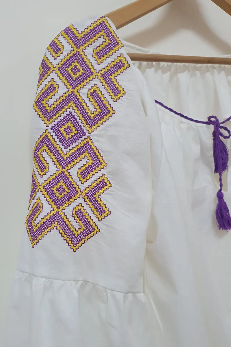 Bluza in spiritul traditiei - Coarnele Berbecului Bluza in spiritul traditiei - Coarnele Berbecului