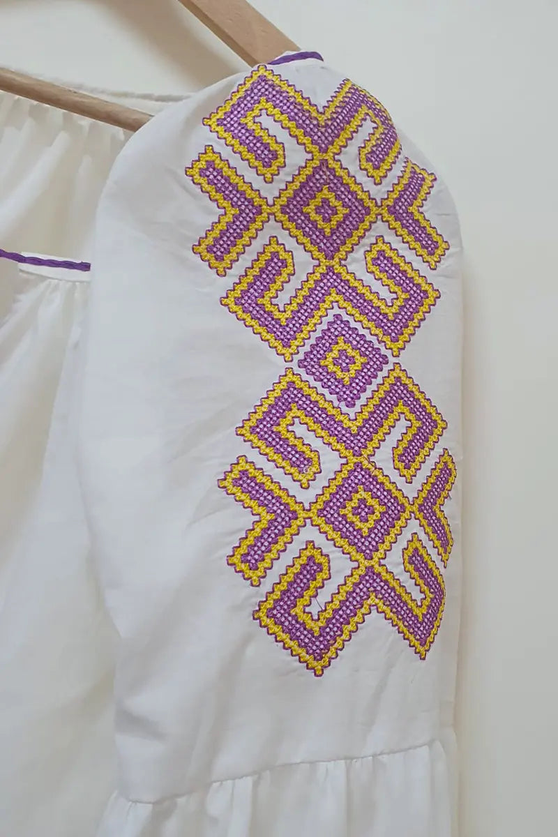 Bluza in spiritul traditiei - Coarnele Berbecului Bluza in spiritul traditiei - Coarnele Berbecului
