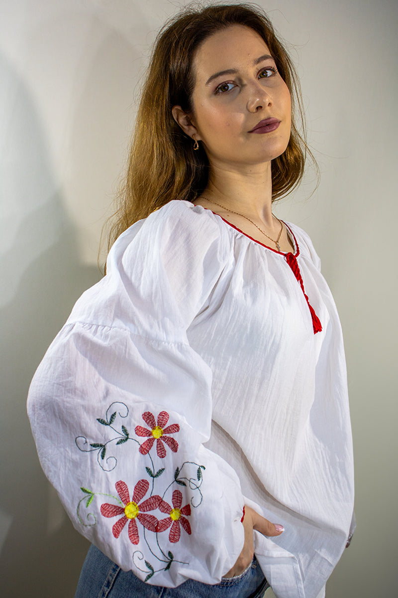 Bluza in spiritul traditiei - Margareta Bluza in spiritul traditiei - Margareta