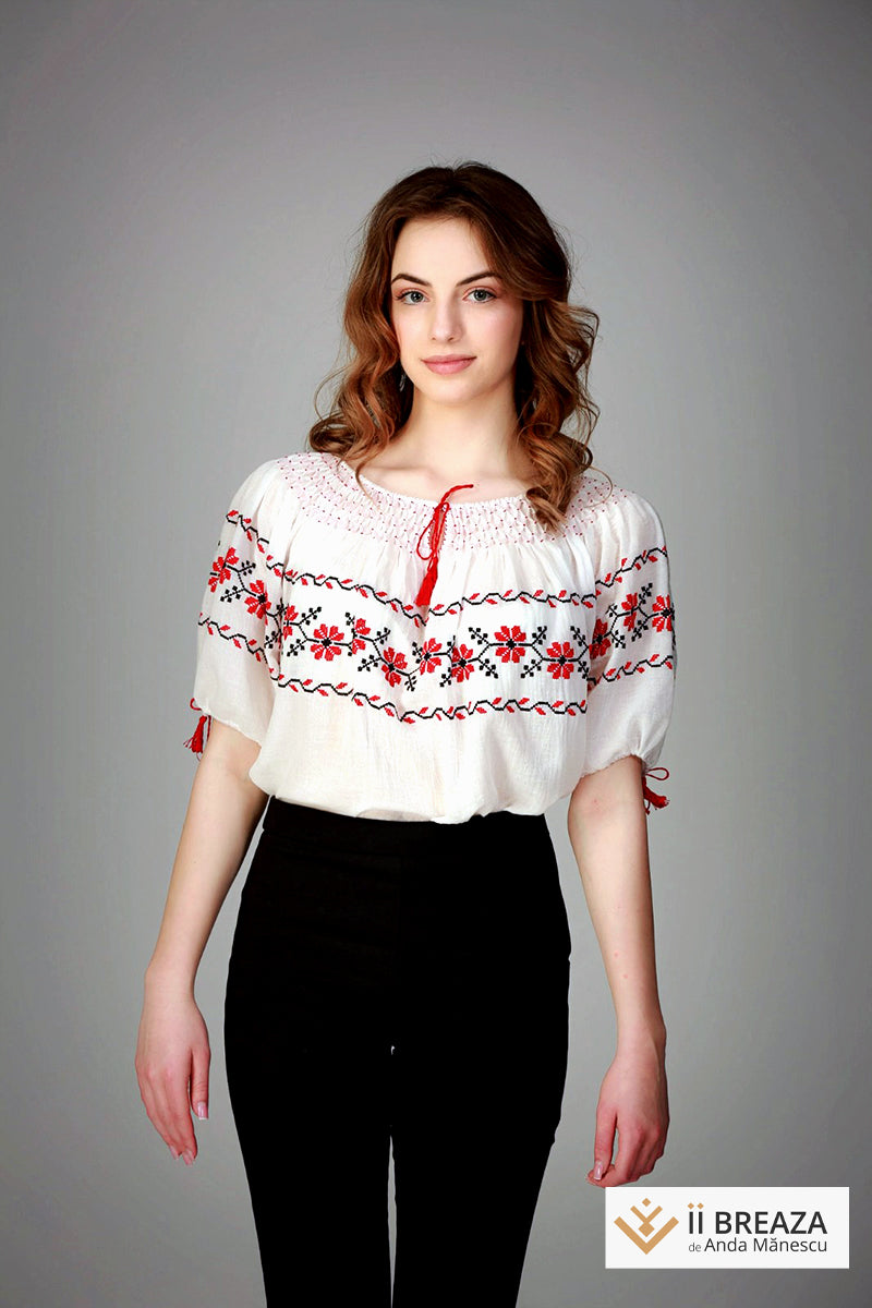 Bluză Gen IE, model Floare de Măr Bluză Gen IE, model Floare de Măr