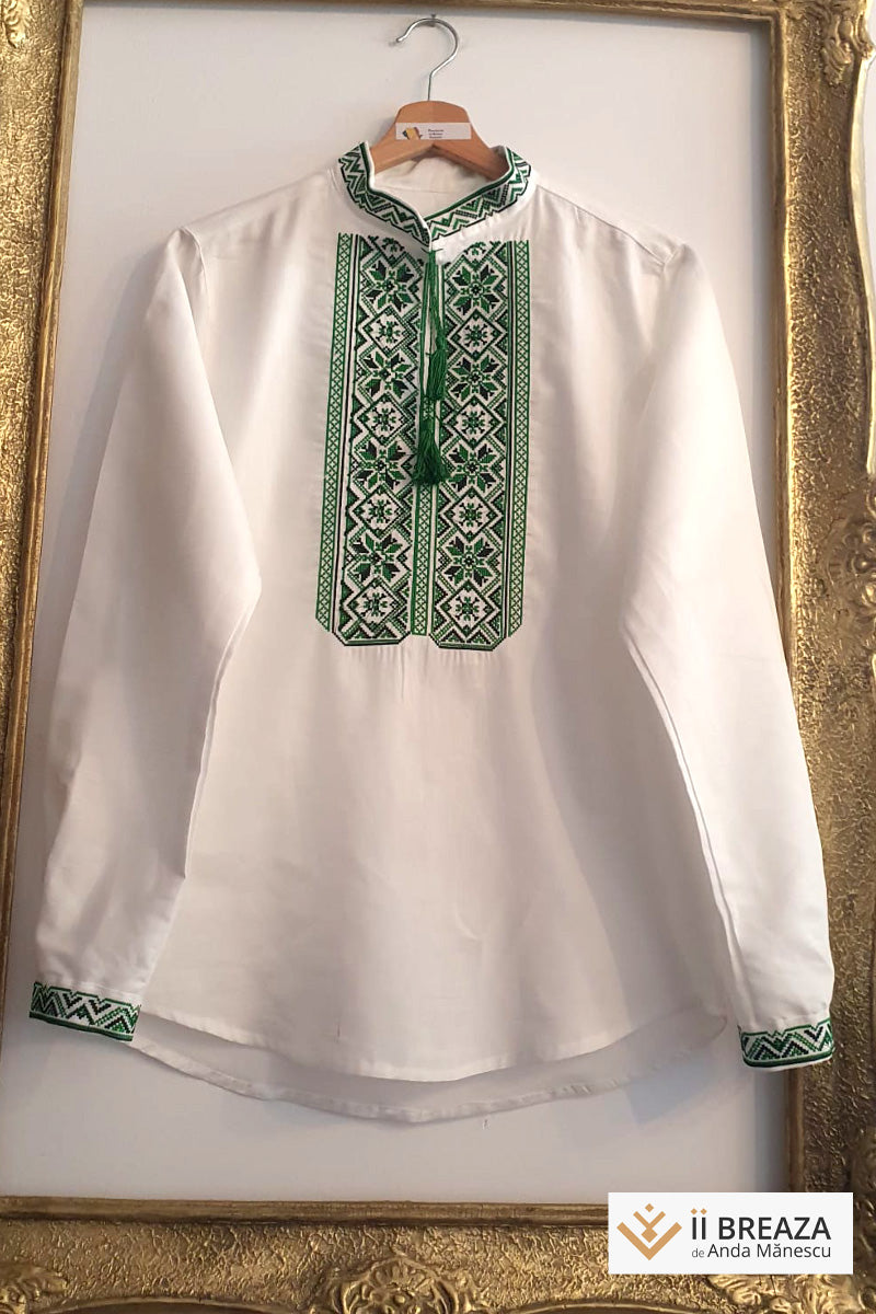 Cămașă bărbătească tradițională – Eleganță autentică, cusută cu măiestrie cu nuanțe de verde Cămașă bărbătească tradițională – Eleganță autentică, cusută cu măiestrie cu nuanțe de verde