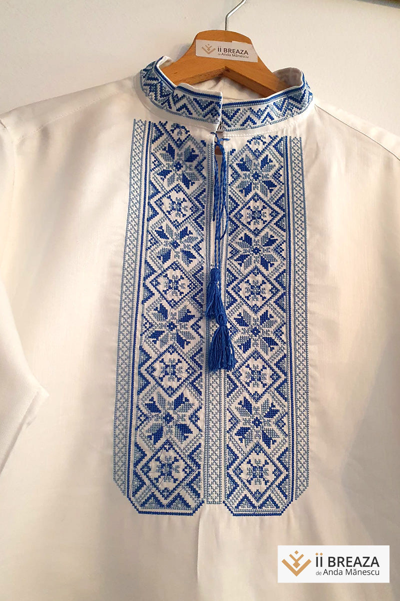 Cămașă bărbătească tradițională Daniel – Eleganță autentică, cusută cu măiestrie pe in alb Cămașă bărbătească tradițională Daniel – Eleganță autentică, cusută cu măiestrie pe in alb