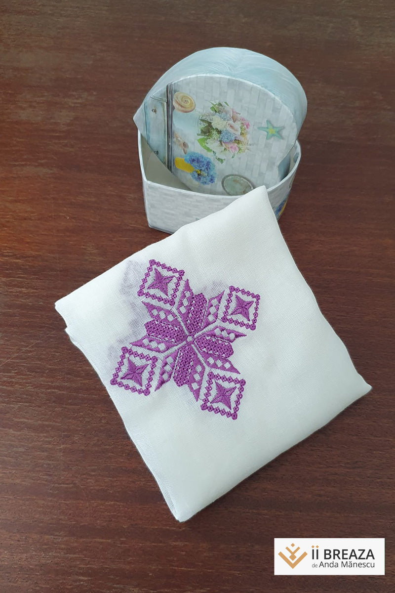 Maramă/ eșarfă brodată cu simboluri inspirate din tradiție, 140 cm*45cm Maramă/ eșarfă brodată cu simboluri inspirate din tradiție, 140 cm*45cm