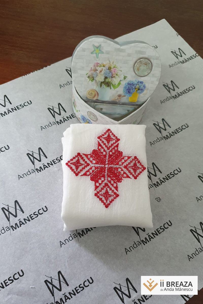 Maramă/ eșarfă brodată cu simboluri inspirate din tradiție, 140 cm*45cm Maramă/ eșarfă brodată cu simboluri inspirate din tradiție, 140 cm*45cm