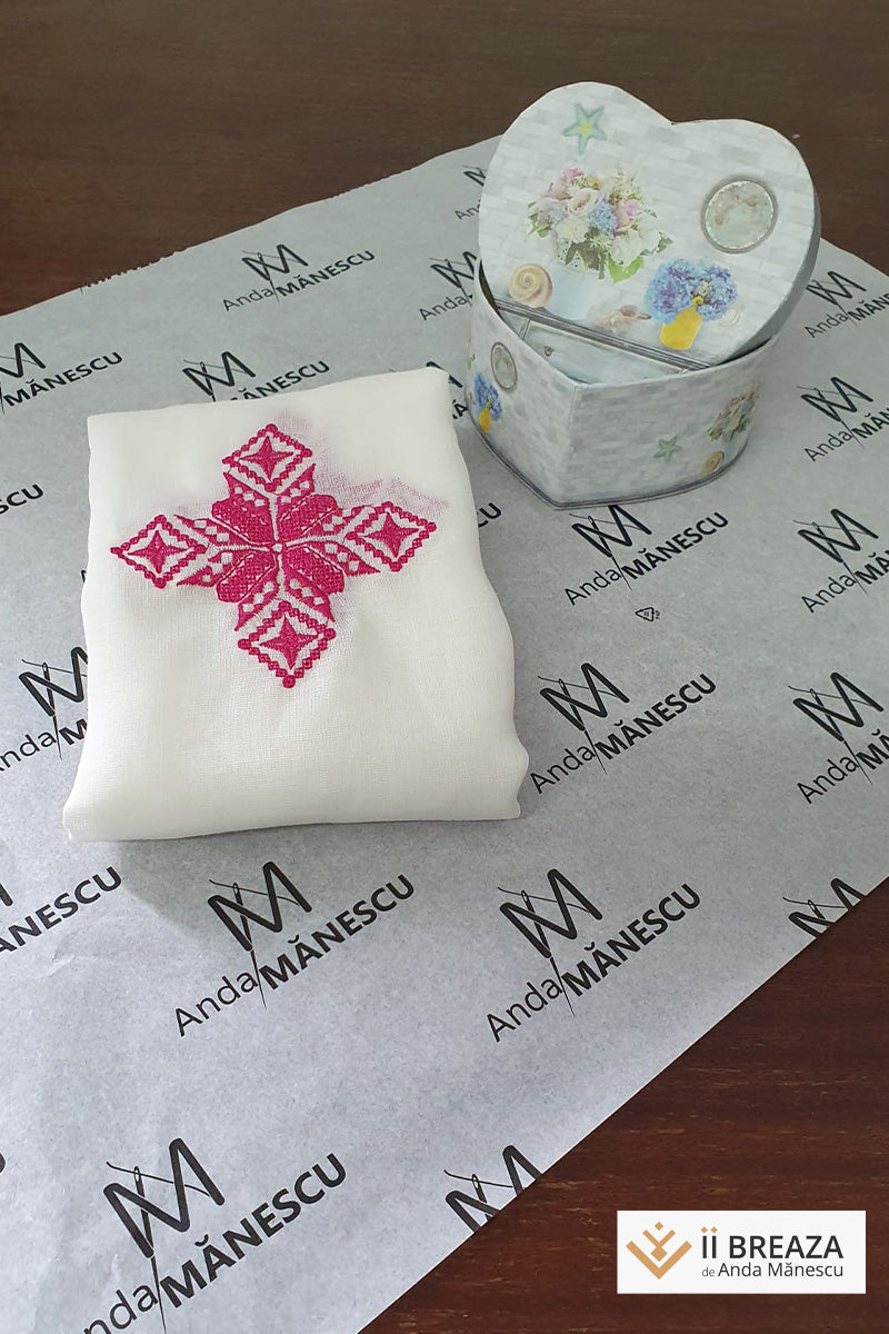 Maramă/ eșarfă brodată cu simboluri inspirate din tradiție, 140 cm*45cm Maramă/ eșarfă brodată cu simboluri inspirate din tradiție, 140 cm*45cm