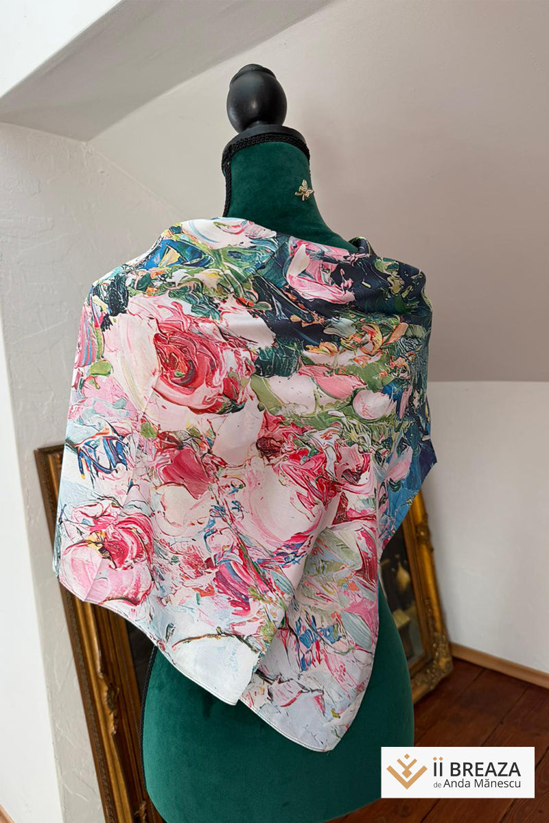 Batic din mătase naturală cu imprimeri inspirate din picturi celebre Batic din mătase naturală cu imprimeri inspirate din picturi celebre