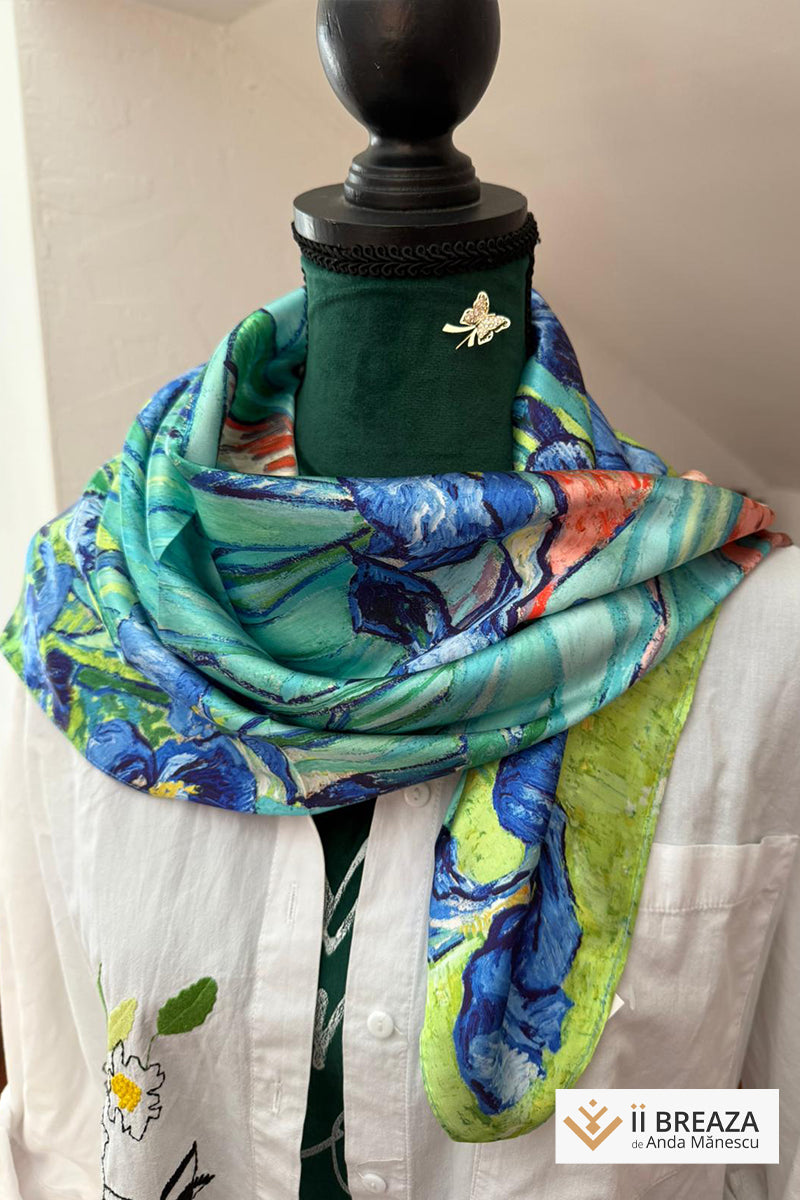 Batic din mătase naturală cu imprimeri inspirate din picturi celebre Batic din mătase naturală cu imprimeri inspirate din picturi celebre