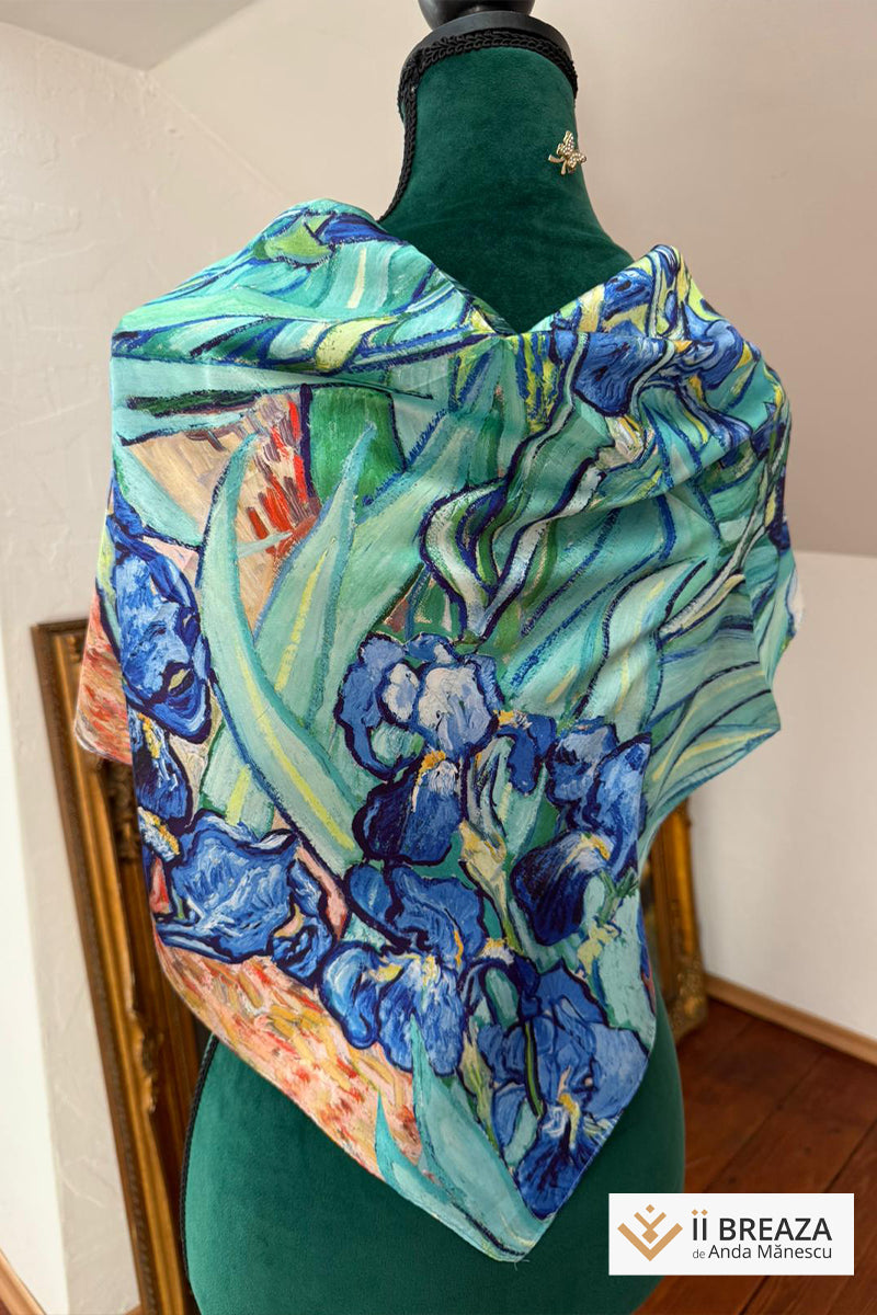 Batic din mătase naturală cu imprimeri inspirate din picturi celebre Batic din mătase naturală cu imprimeri inspirate din picturi celebre