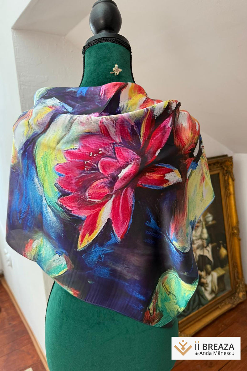 Batic din mătase naturală cu imprimeri inspirate din picturi celebre Batic din mătase naturală cu imprimeri inspirate din picturi celebre
