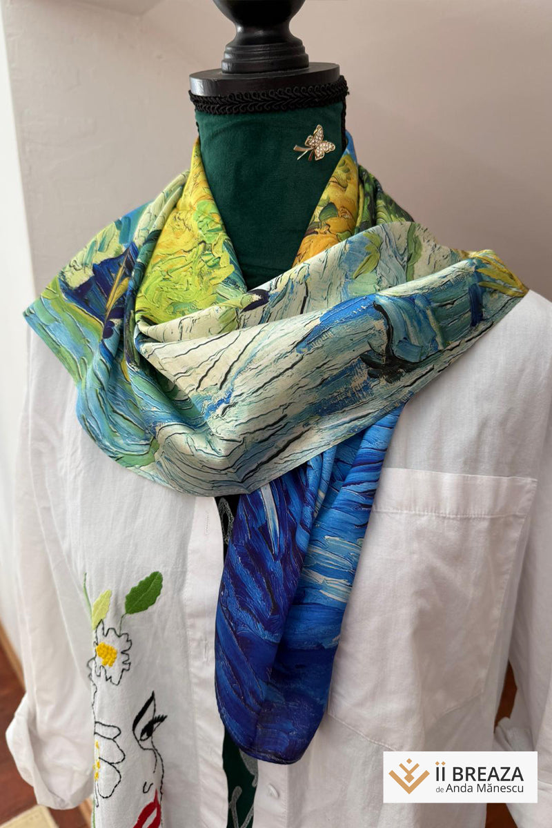 Batic din mătase naturală cu imprimeri inspirate din picturi celebre Batic din mătase naturală cu imprimeri inspirate din picturi celebre