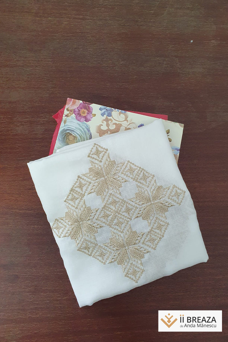 Maramă/ Eșarfă, brodată cu simboluri inspirate din tradiție, 200*50 cm Maramă/ Eșarfă, brodată cu simboluri inspirate din tradiție, 200*50 cm