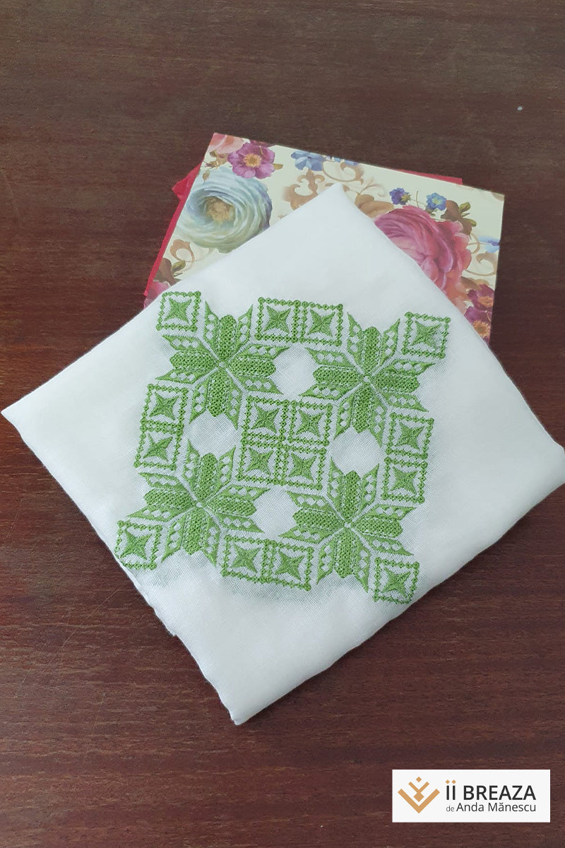 Maramă/ Eșarfă, brodată cu simboluri inspirate din tradiție, 200*50 cm Maramă/ Eșarfă, brodată cu simboluri inspirate din tradiție, 200*50 cm