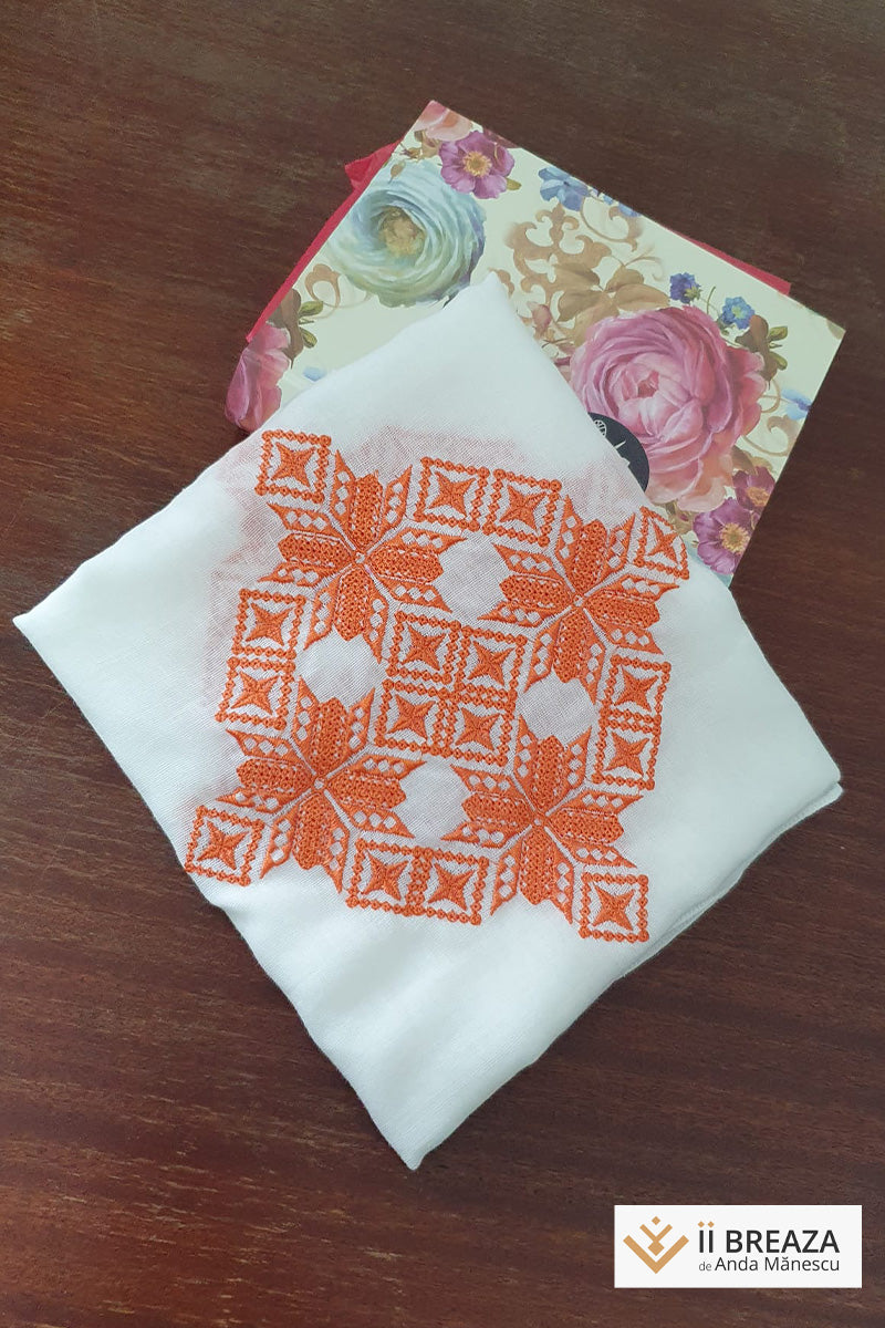 Maramă/ Eșarfă, brodată cu simboluri inspirate din tradiție, 200*50 cm Maramă/ Eșarfă, brodată cu simboluri inspirate din tradiție, 200*50 cm