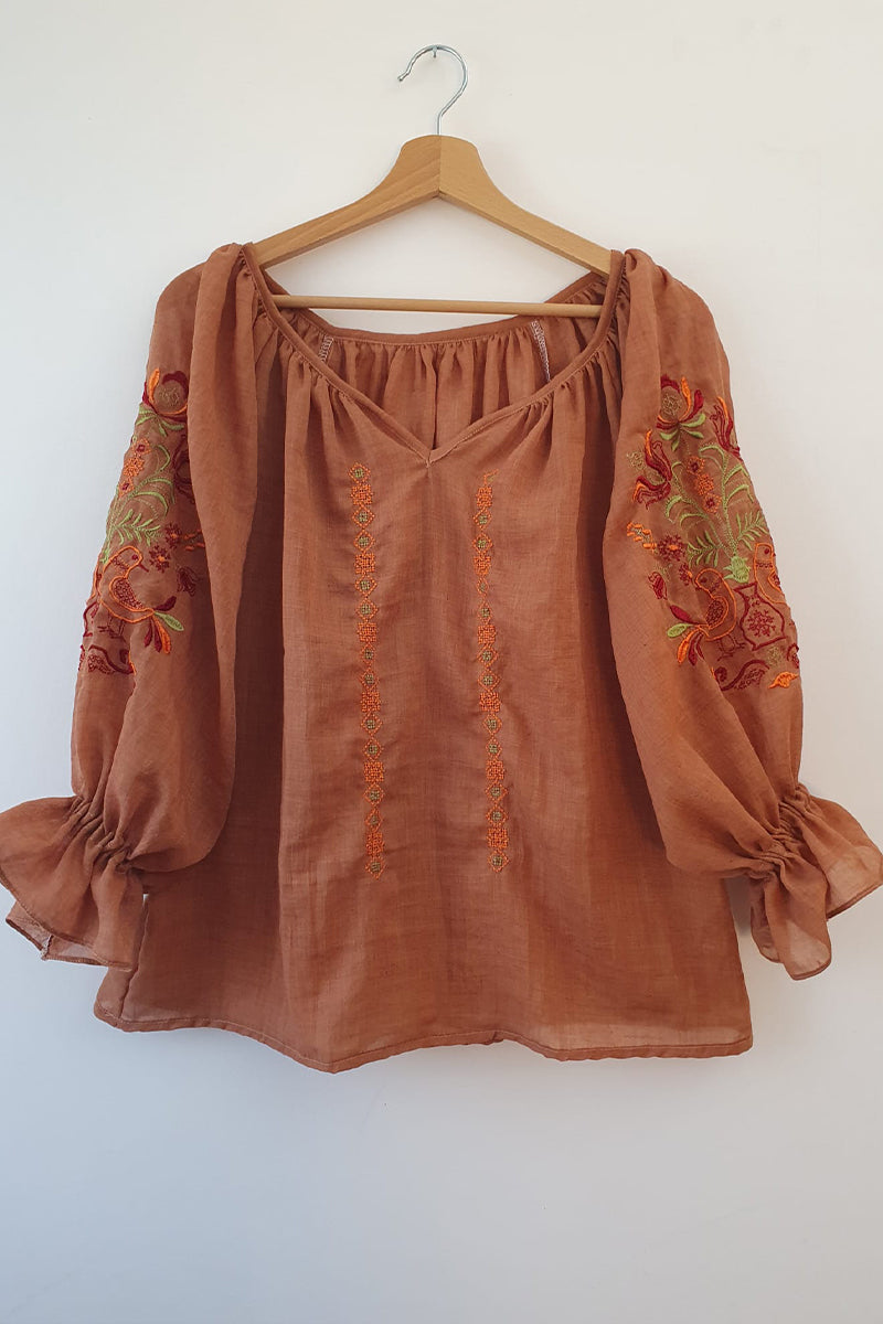 Bluza Ileana - inspirație din basme, acum în nuanțe de ruginiu Bluza Ileana - inspirație din basme, acum în nuanțe de ruginiu