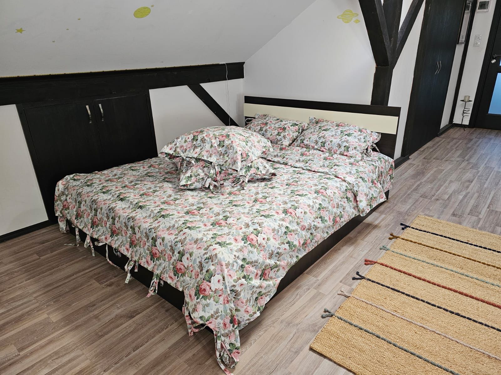 Lenjerie de pat dublu Lenjerie de pat dublu