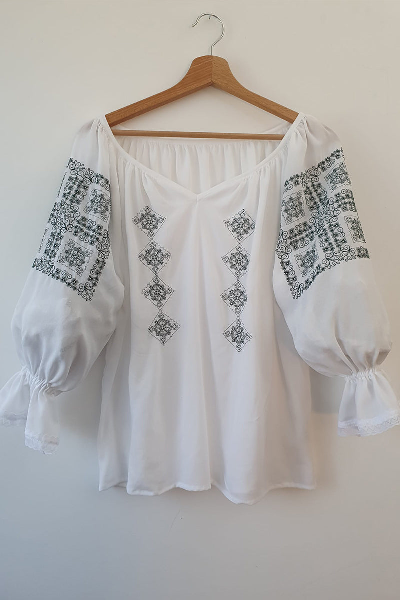 Bluză Lili cu broderie elegantă Bluză Lili cu broderie elegantă