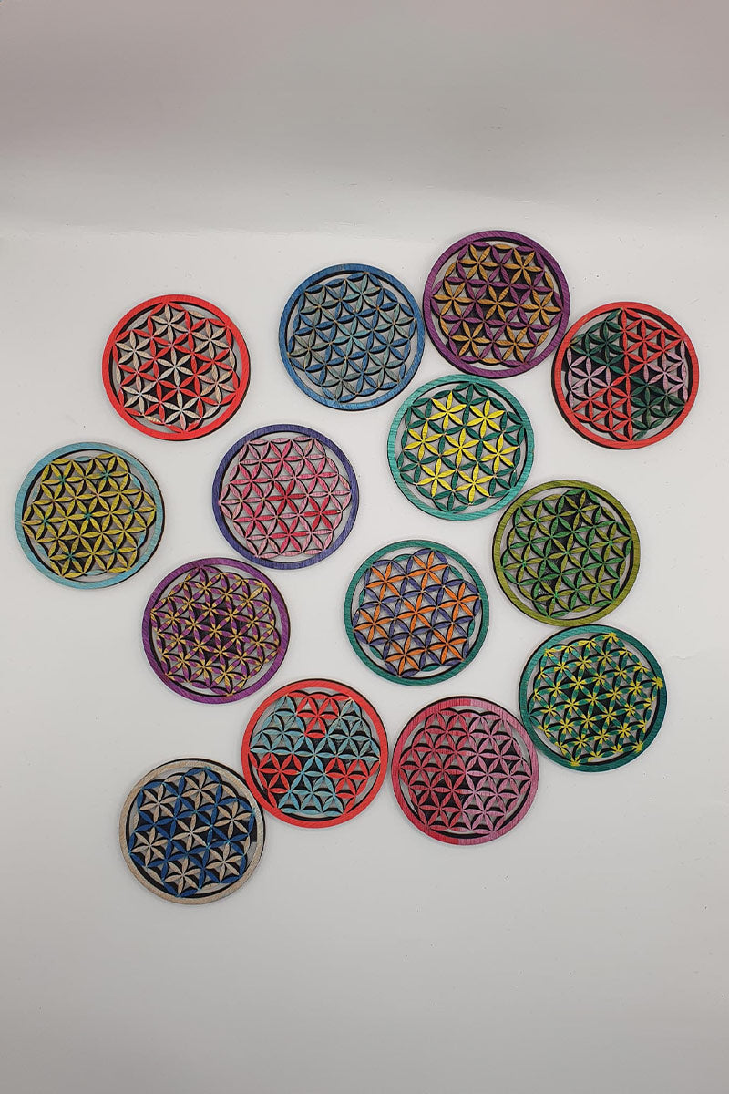 Decorațiune/ magnet din lemn floarea vieții Decorațiune/ magnet din lemn floarea vieții