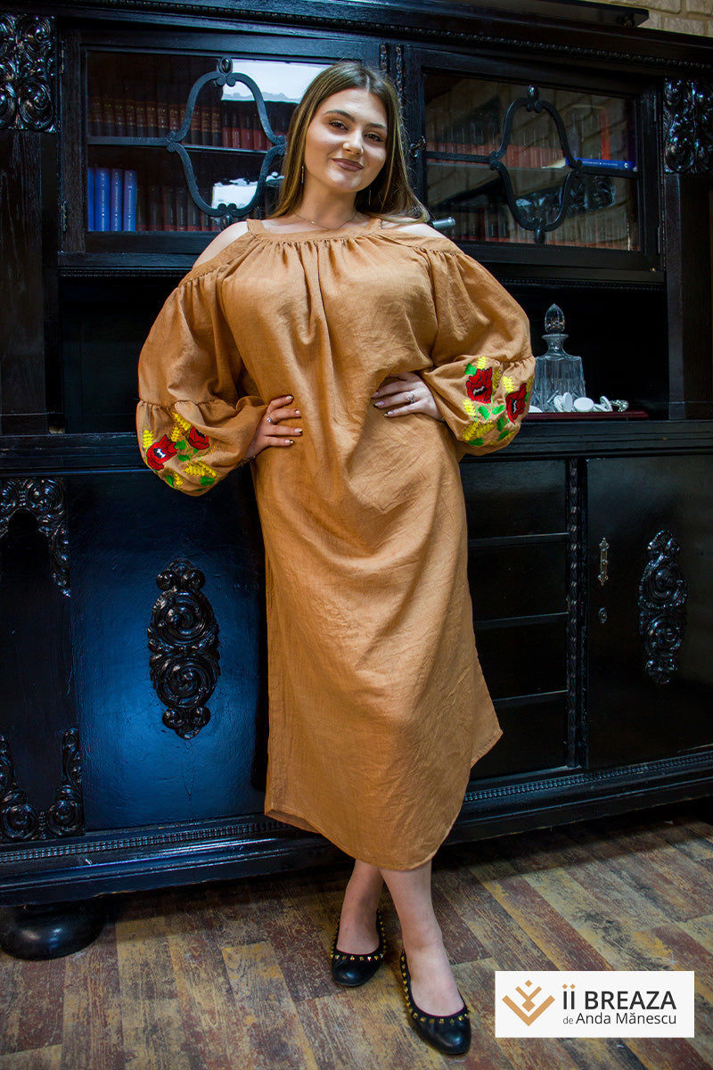 Rochie model unic, broderie Maci, mâneci bufante Rochie model unic, broderie Maci, mâneci bufante