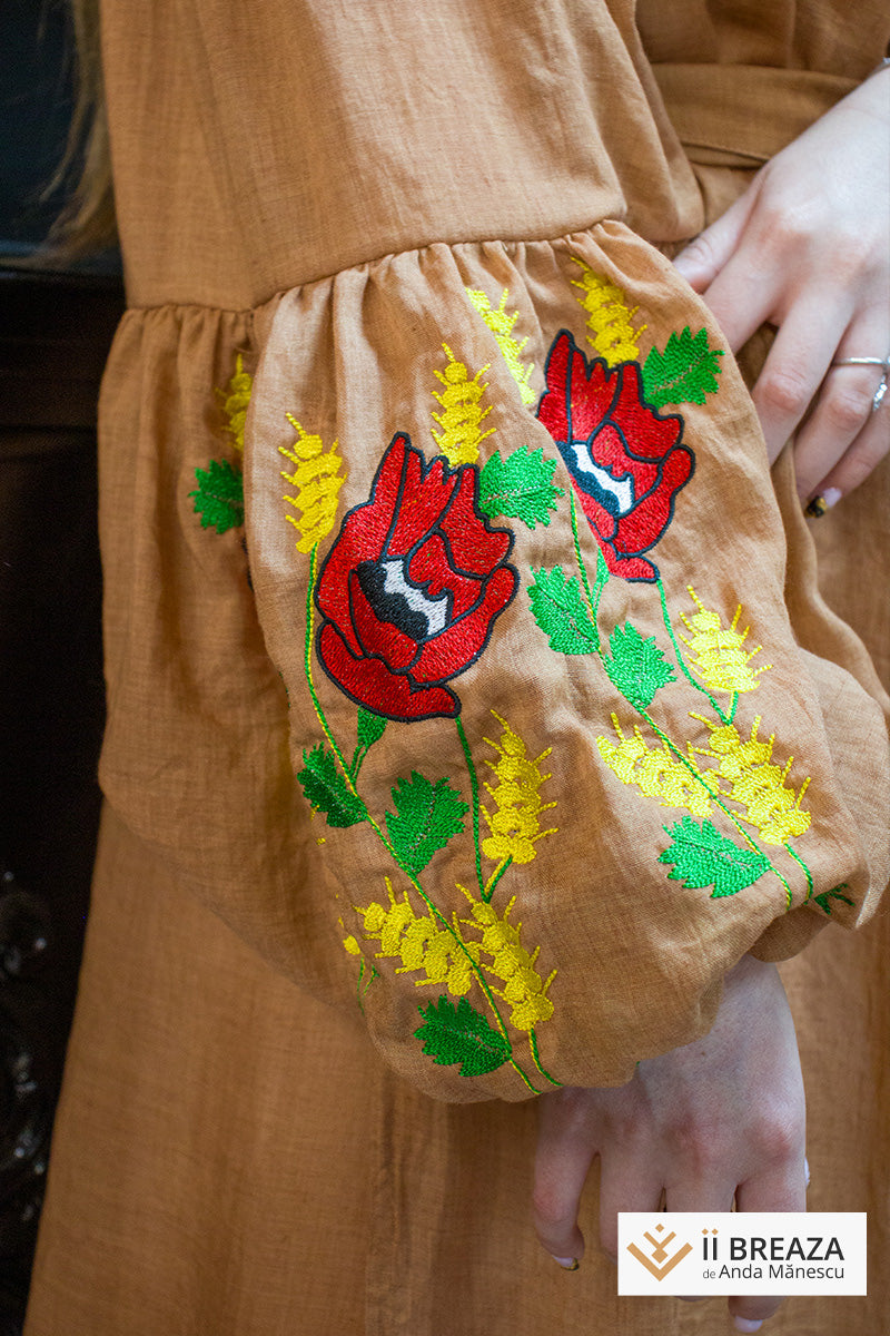 Rochie model unic, broderie Maci, mâneci bufante Rochie model unic, broderie Maci, mâneci bufante