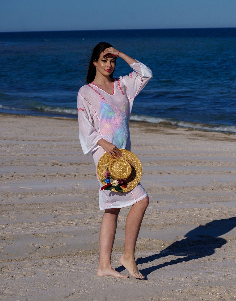 Rochie Elena, creată în spiritul tradiției, broderie manuală Rochie Elena, creată în spiritul tradiției, broderie manuală