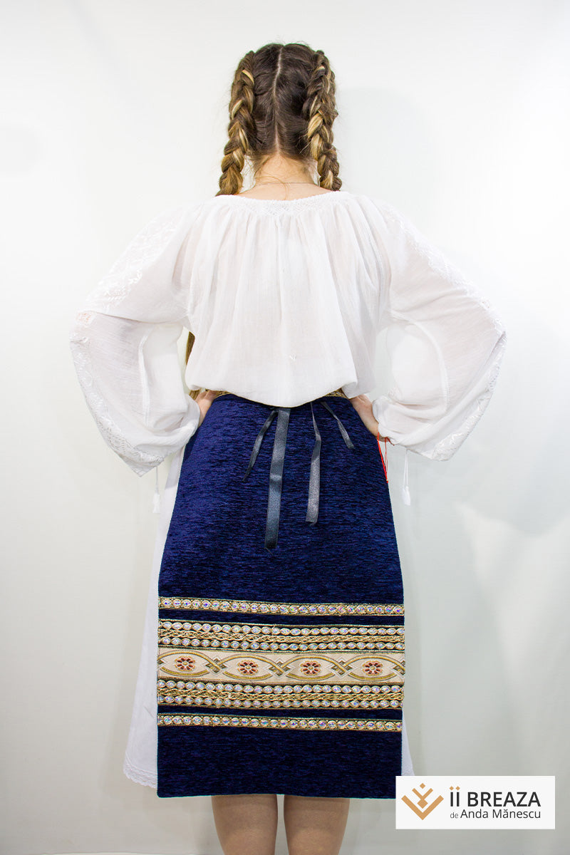 Șorț creat în spiritul tradiției - model Ducesa Șorț creat în spiritul tradiției - model Ducesa