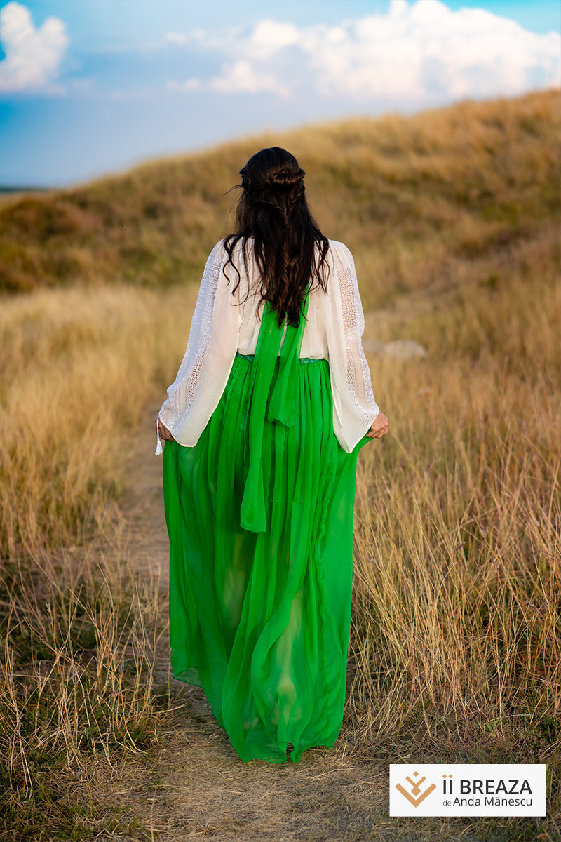 IE Tradițională de Breaza, model Ajurul Regal IE Tradițională de Breaza, model Ajurul Regal