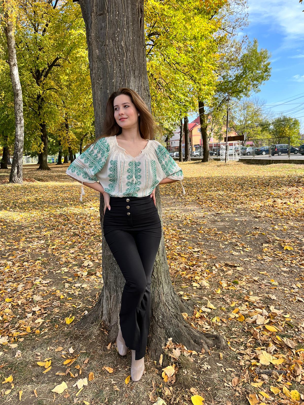 IE Tradițională de Breaza, model Crestele de Breaza IE Tradițională de Breaza, model Crestele de Breaza