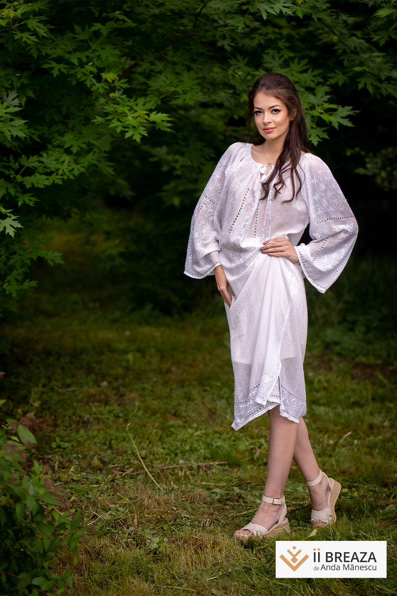 Rochie Tradițională de Breaza, model Suveicuța Rochie Tradițională de Breaza, model Suveicuța