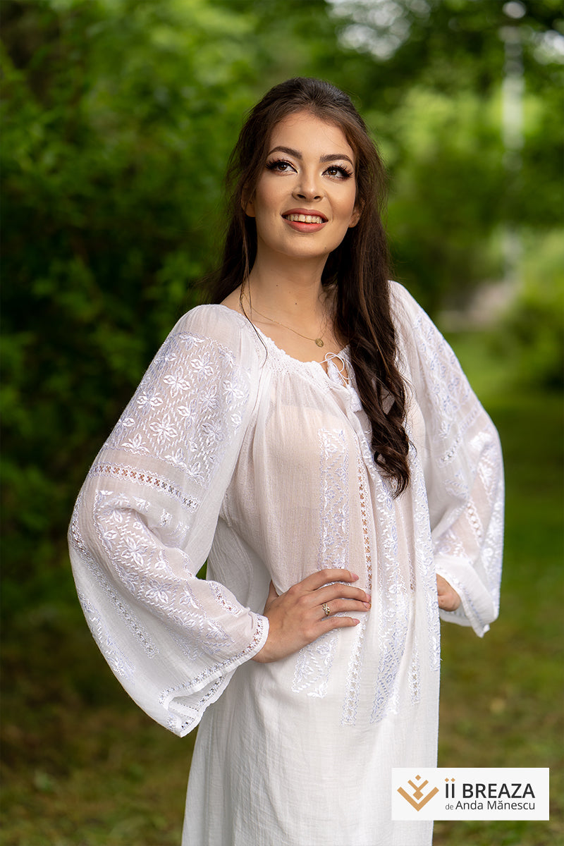 Rochie Tradițională de Breaza, model Suveicuța Rochie Tradițională de Breaza, model Suveicuța