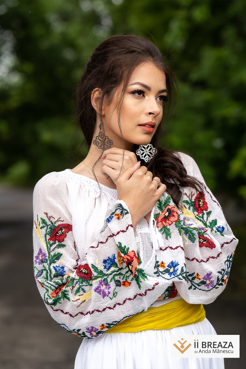 IE Tradițională de Breaza, model Câmp cu Maci IE Tradițională de Breaza, model Câmp cu Maci