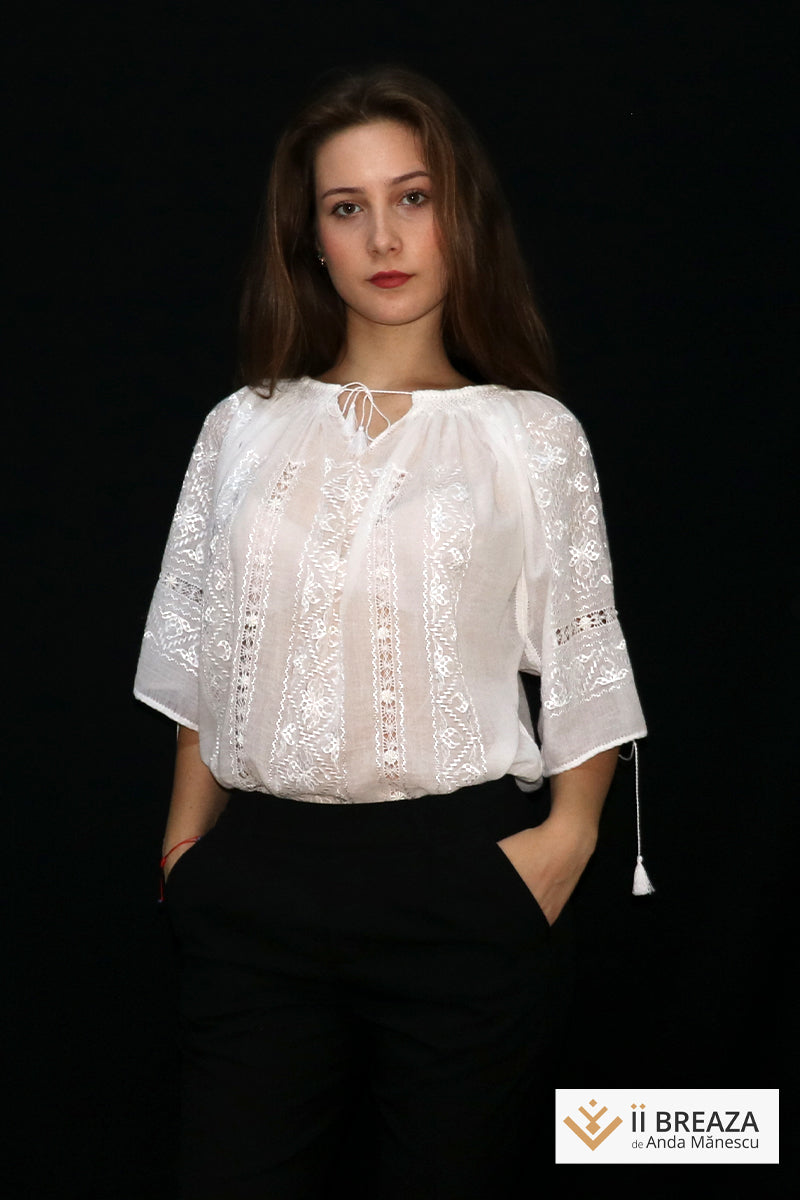 IE Tradițională de Breaza, model Unghia Găii IE Tradițională de Breaza, model Unghia Găii