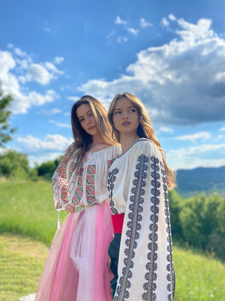 În Spiritul Tradiției - Dame