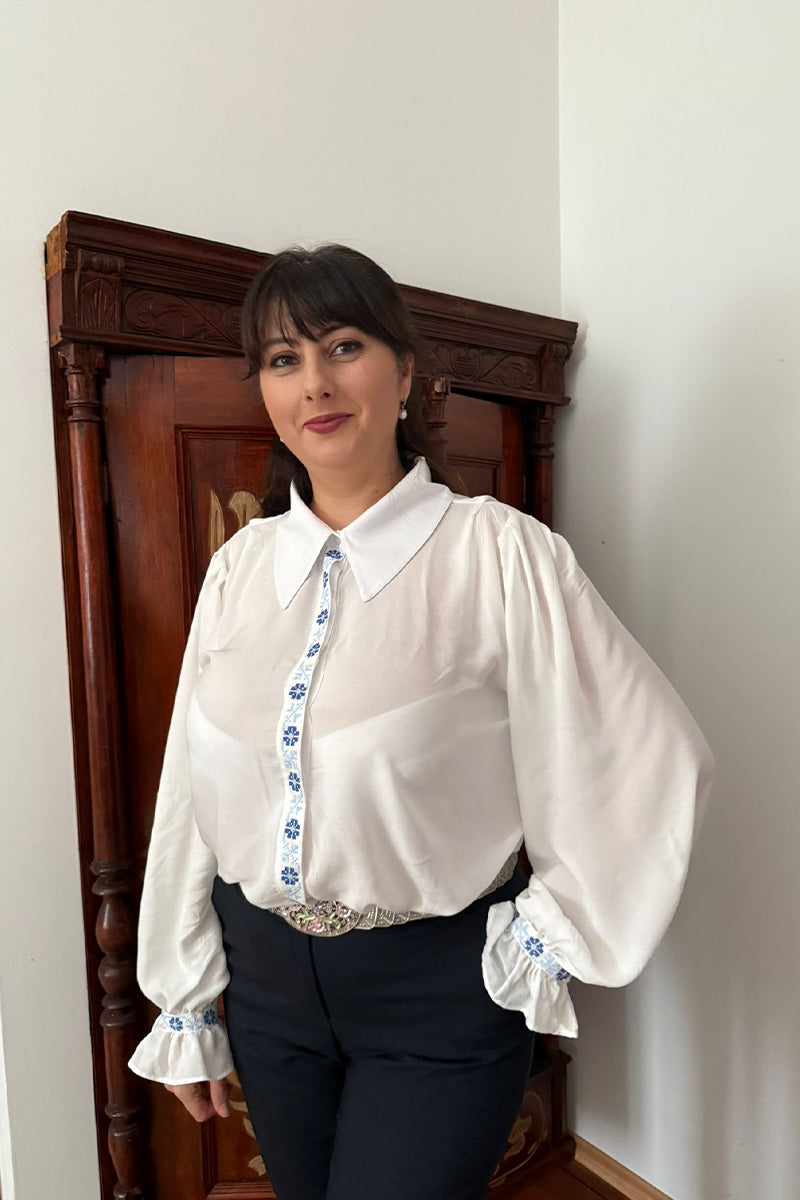 Cămașă clasică brodată, model Floare de Măr