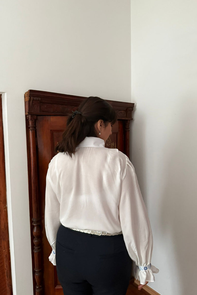 Cămașă clasică brodată, model Floare de Măr