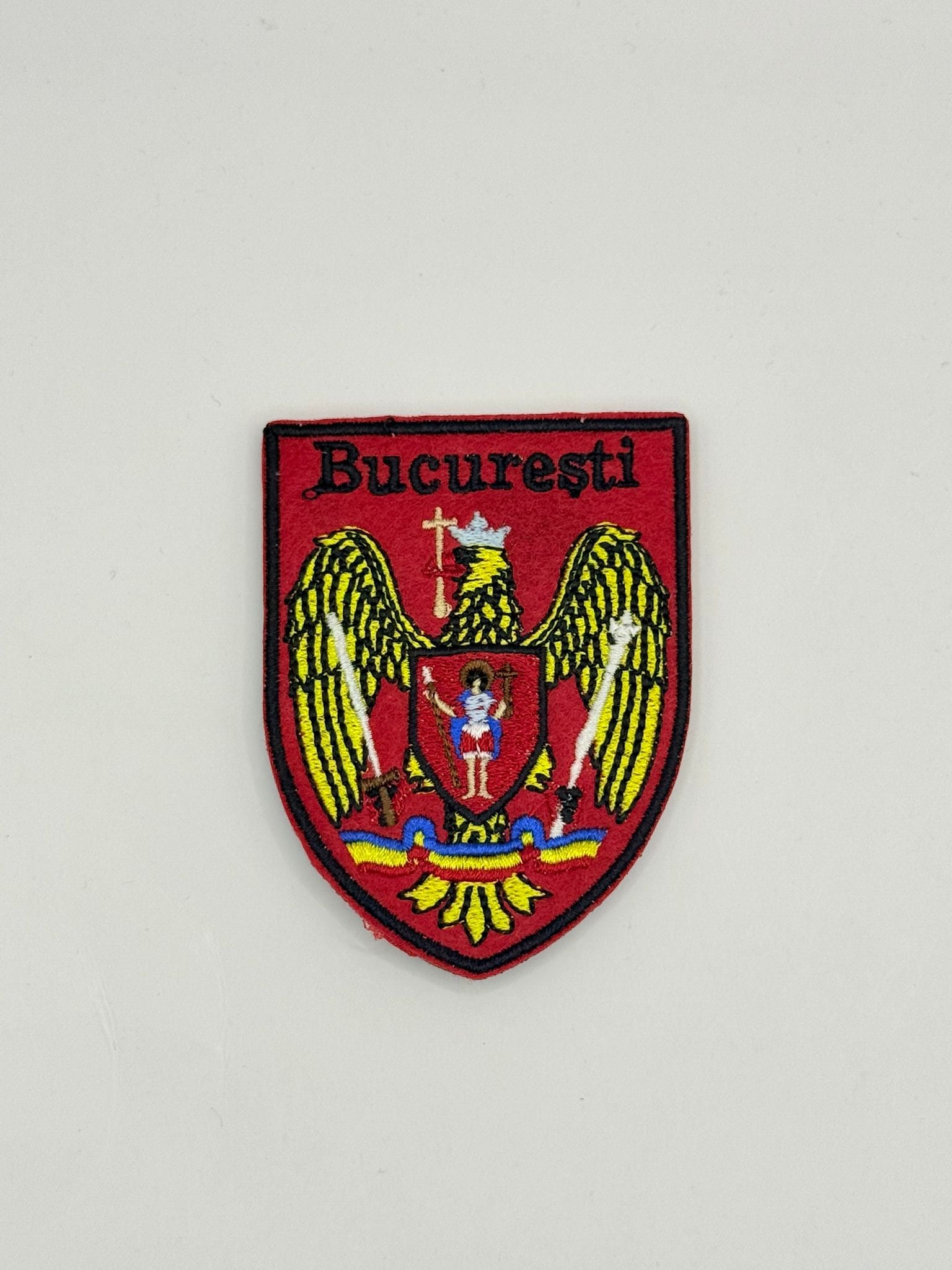 Emblemă / Patch brodată cu folie adezivă – București