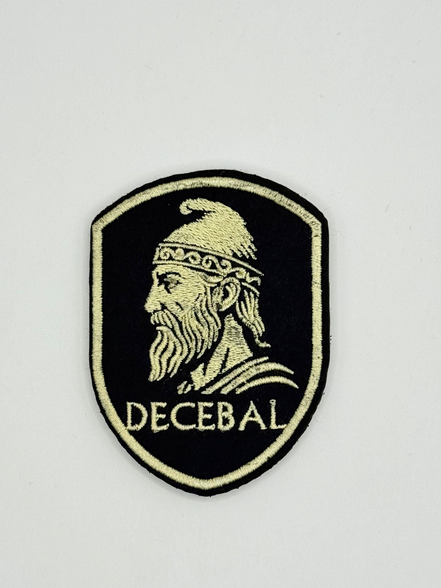 Emblema/ Patch brodată, cu folie adezivă -  Decebal