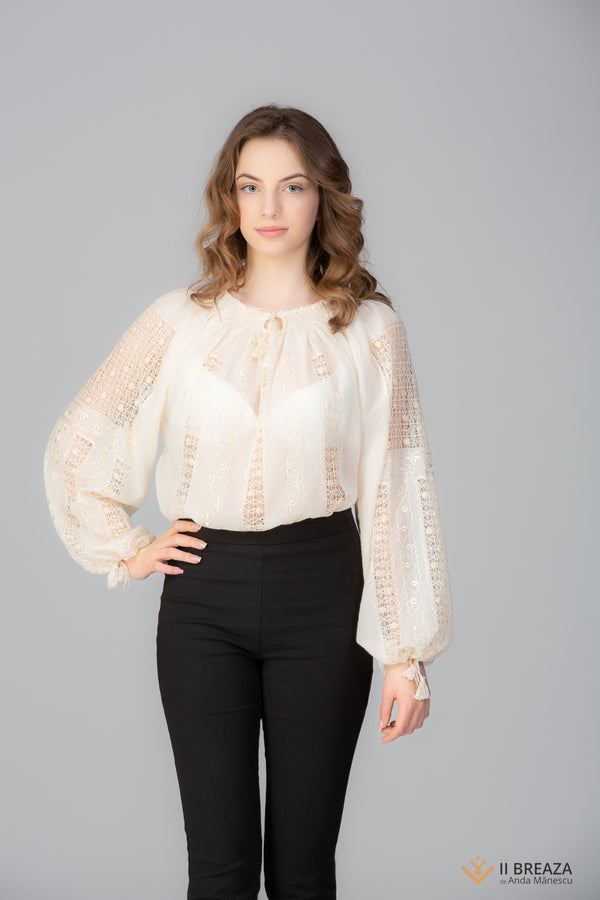 IE Tradițională de Breaza, model Ajurul cu Pălărioara